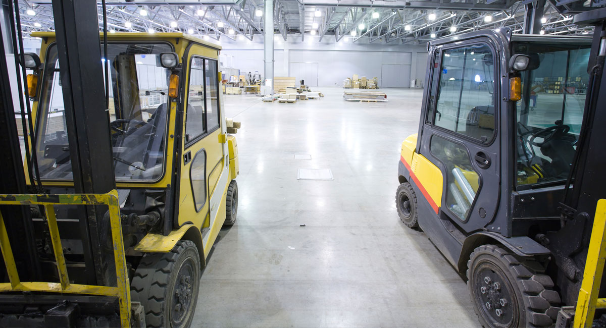 Warehouse with Forklifts