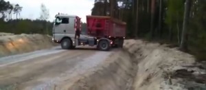 Watch this truck make a seemingly impossible u-turn
