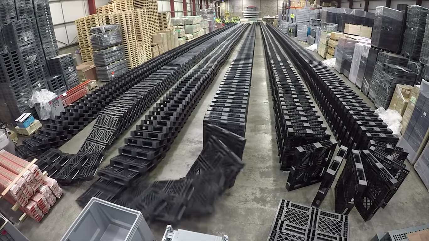 World Record for Pallet Toppling - Material Handling Warehouse